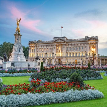 buckingham-palace-visit-london-jon